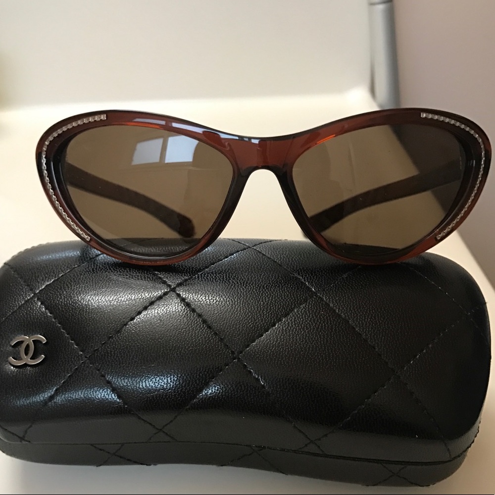 Chanel Sunglasses 6039 Like New Brown
